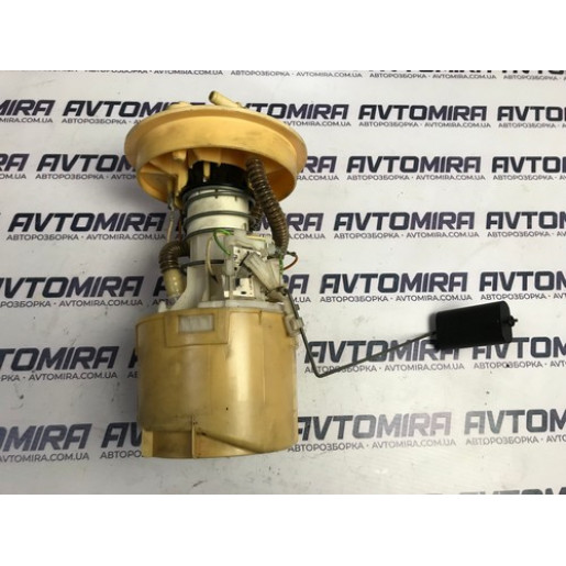 Насос паливний Ford Focus 2 1.6TDCI 2005-2010 3M519275